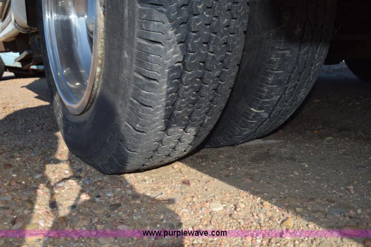 image for item L5861 1978 GMC Starcraft RV