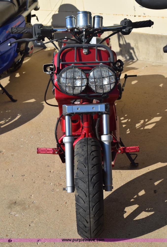 image for item L5862 2013 Huzhom moped