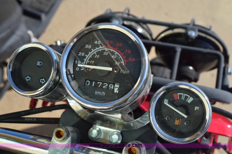 image for item L5862 2013 Huzhom moped