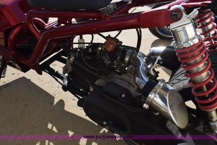 image for item L5862 2013 Huzhom moped