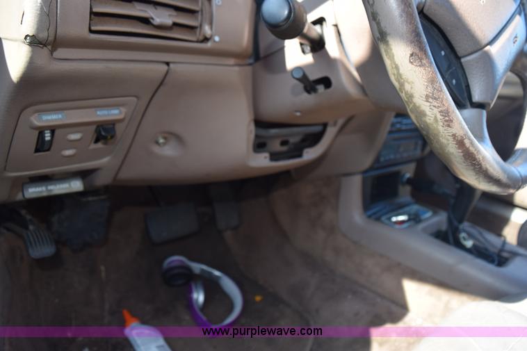 image for item L5864 1994 Ford Taurus SHO