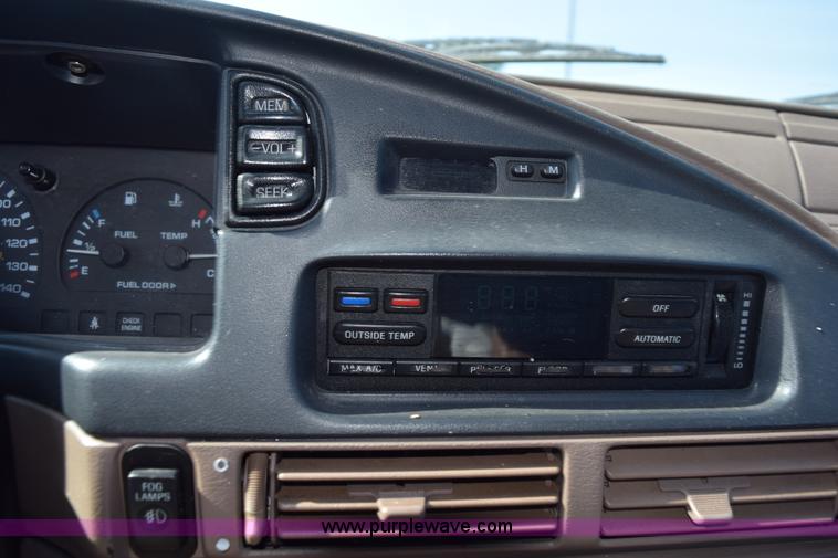 image for item L5864 1994 Ford Taurus SHO