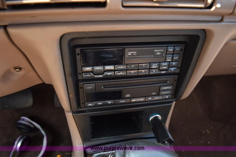 image for item L5864 1994 Ford Taurus SHO