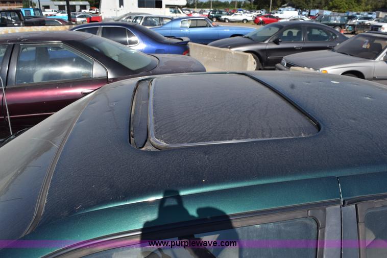 image for item L5864 1994 Ford Taurus SHO