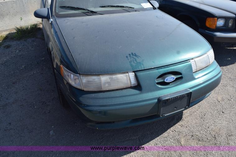 image for item L5864 1994 Ford Taurus SHO