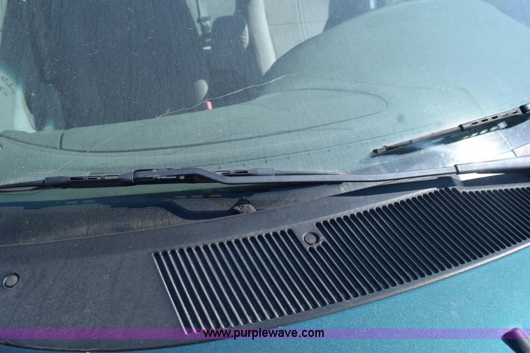 image for item L5865 1998 Ford Contour LX