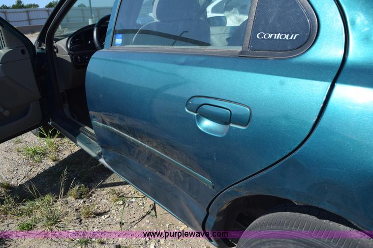 image for item L5865 1998 Ford Contour LX