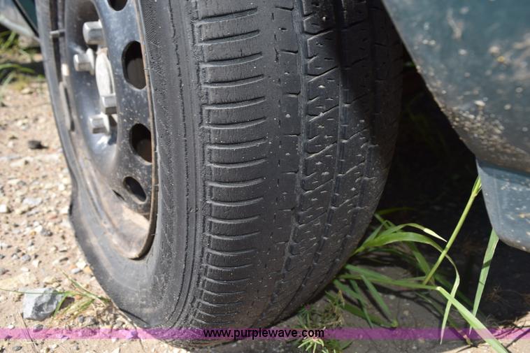 image for item L5865 1998 Ford Contour LX