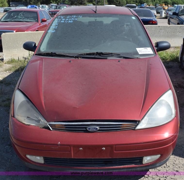 image for item L5866 2001 Ford Focus ZX3