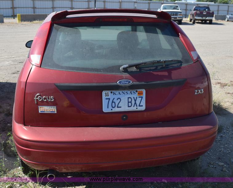 image for item L5866 2001 Ford Focus ZX3