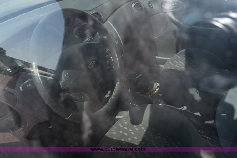 image for item L5866 2001 Ford Focus ZX3