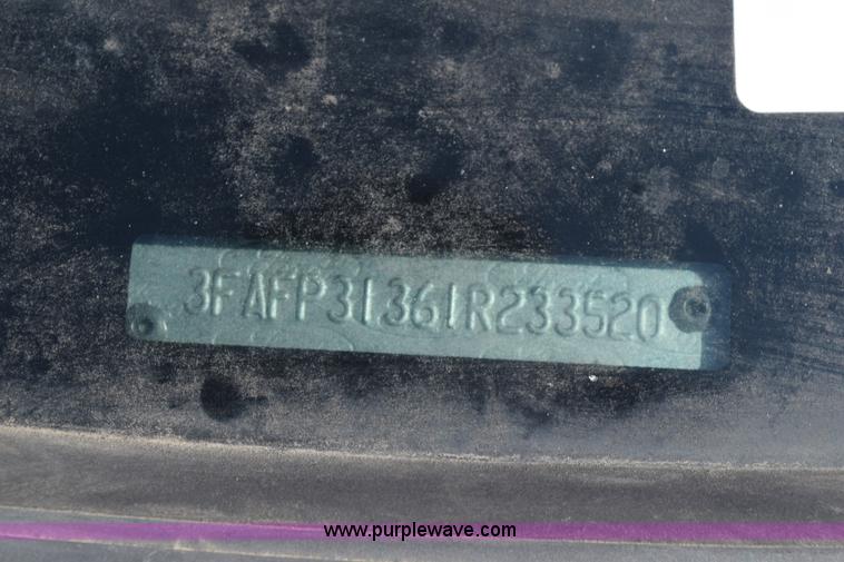 image for item L5866 2001 Ford Focus ZX3