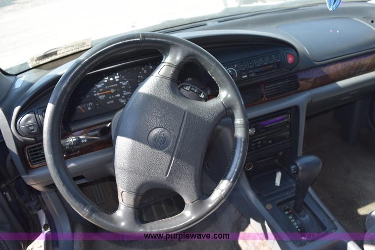 image for item L5867 1995 Nissan Altima