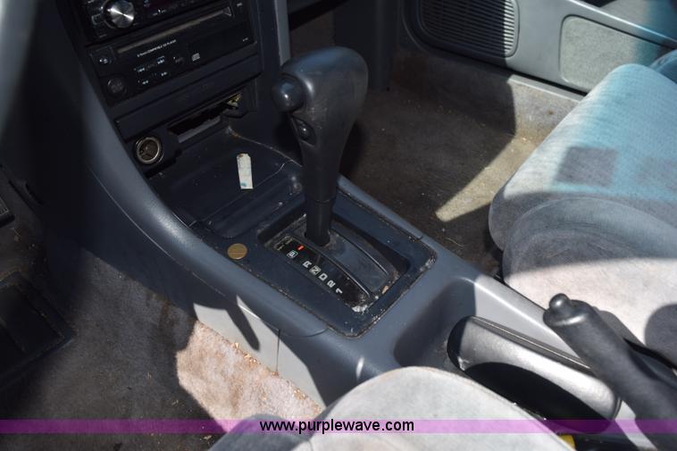 image for item L5867 1995 Nissan Altima