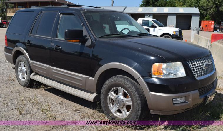 image for item L5868 2004 Ford Expedition Eddie Bauer SUV