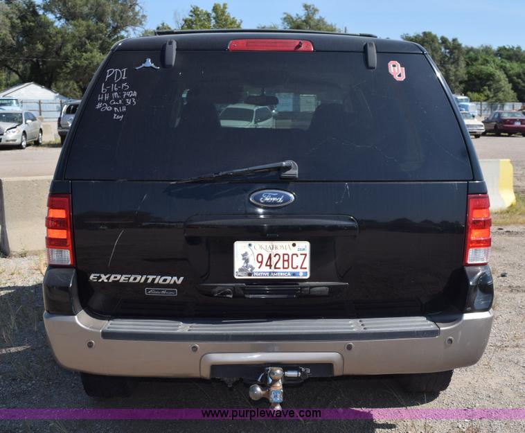 image for item L5868 2004 Ford Expedition Eddie Bauer SUV