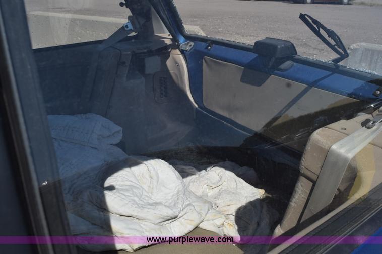 image for item L5869 1991 Ford Festiva GL