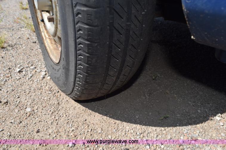 image for item L5869 1991 Ford Festiva GL