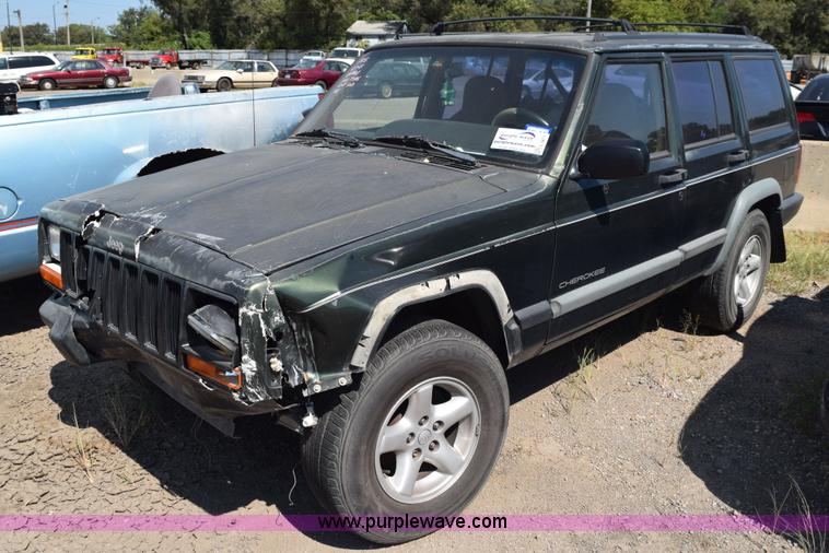 image for item L5871 1997 Jeep Cherokee Sport SUV