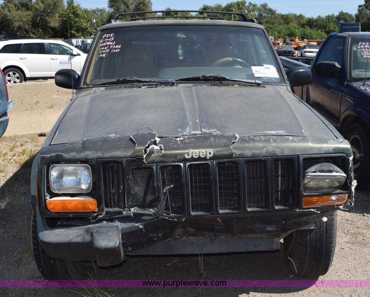 image for item L5871 1997 Jeep Cherokee Sport SUV