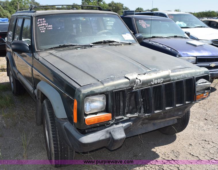 image for item L5871 1997 Jeep Cherokee Sport SUV