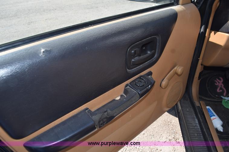 image for item L5871 1997 Jeep Cherokee Sport SUV