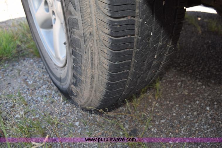 image for item L5871 1997 Jeep Cherokee Sport SUV