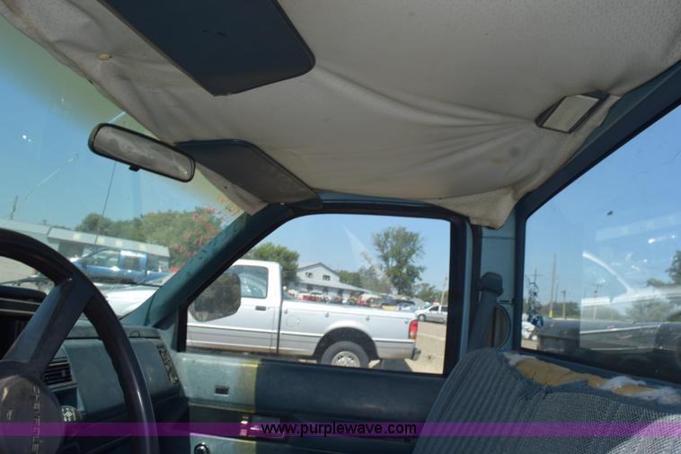 image for item L5872 1991 Chevrolet 1500 pickup truck