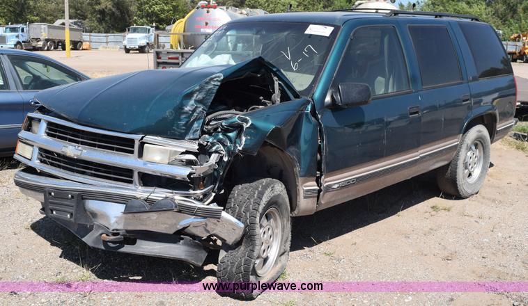 image for item L5878 1997 Chevrolet Tahoe SUV