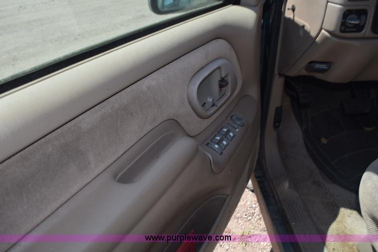 image for item L5878 1997 Chevrolet Tahoe SUV