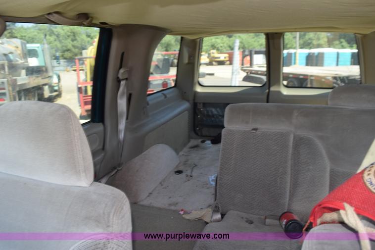 image for item L5878 1997 Chevrolet Tahoe SUV