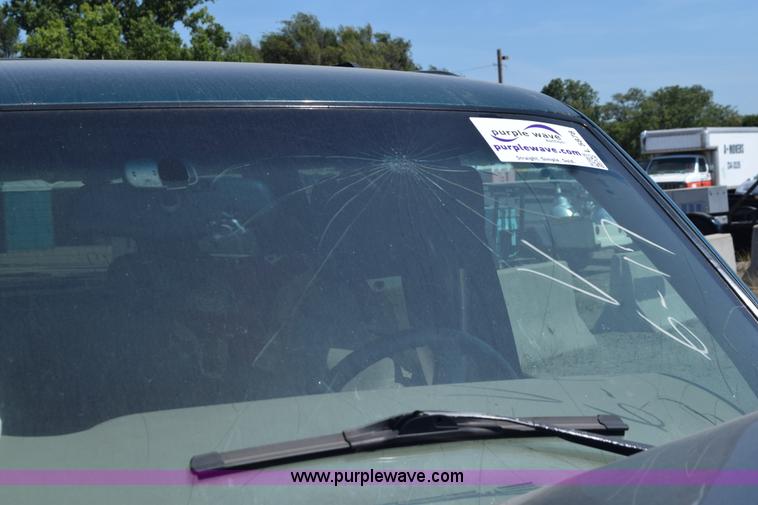 image for item L5878 1997 Chevrolet Tahoe SUV