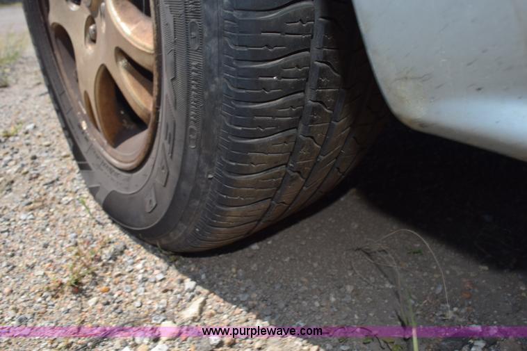 image for item L5881 2004 Dodge Grand Caravan SXT van