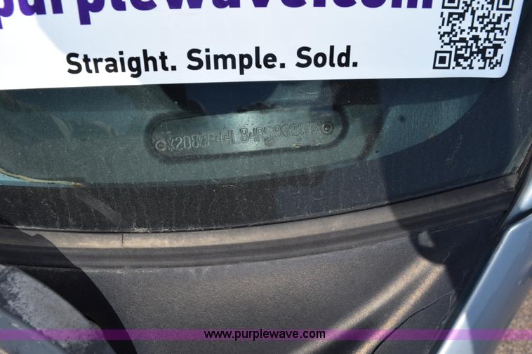 image for item L5881 2004 Dodge Grand Caravan SXT van