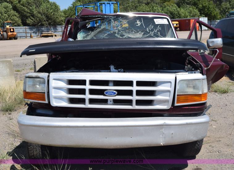 image for item L5883 1996 Ford F150 pickup truck