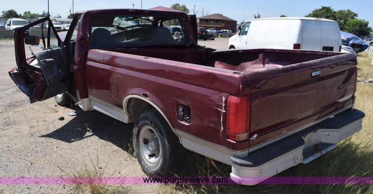 image for item L5883 1996 Ford F150 pickup truck