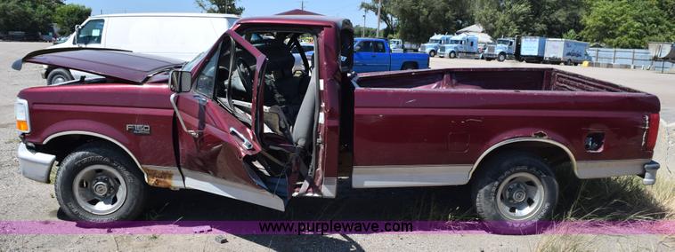 image for item L5883 1996 Ford F150 pickup truck