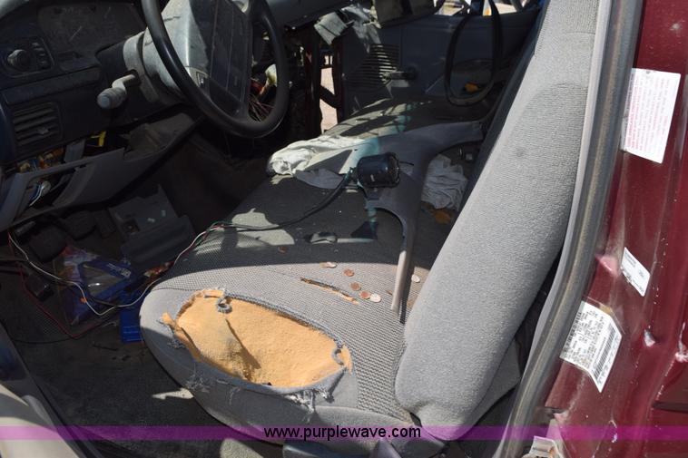 image for item L5883 1996 Ford F150 pickup truck