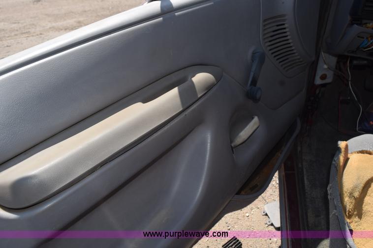 image for item L5883 1996 Ford F150 pickup truck