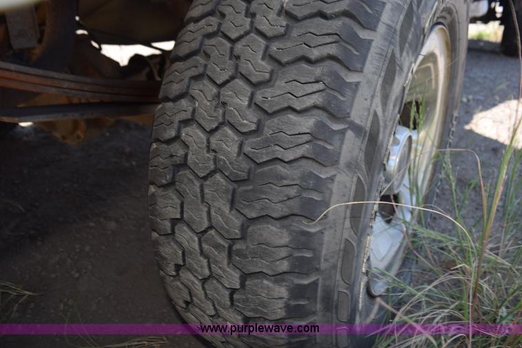 image for item L5883 1996 Ford F150 pickup truck