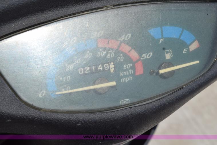 image for item L5884 2013 Jonway moped