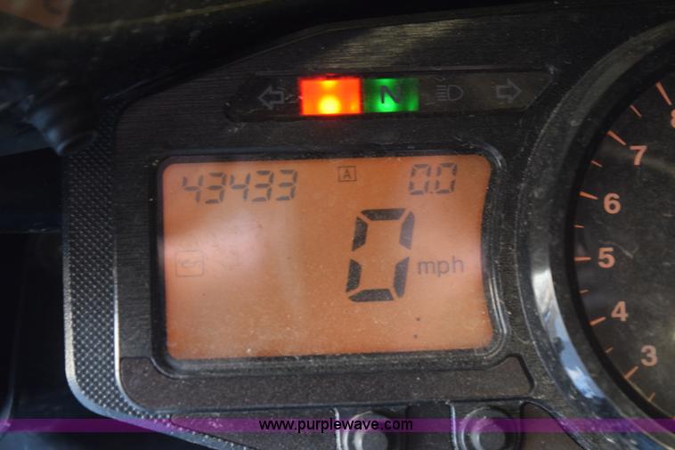 image for item L5885 2002 Honda CBR900RR motorcycle