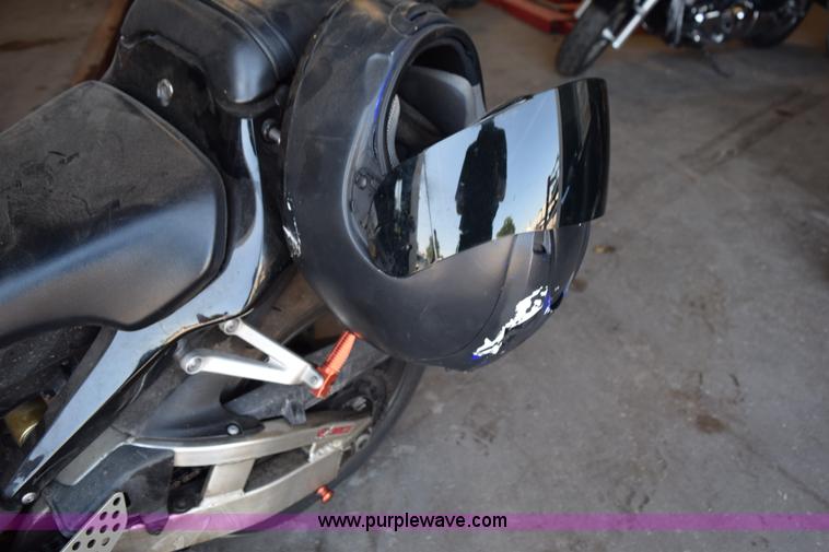 image for item L5885 2002 Honda CBR900RR motorcycle