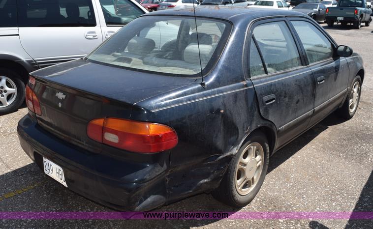 image for item L5886 1999 Chevrolet Prizm