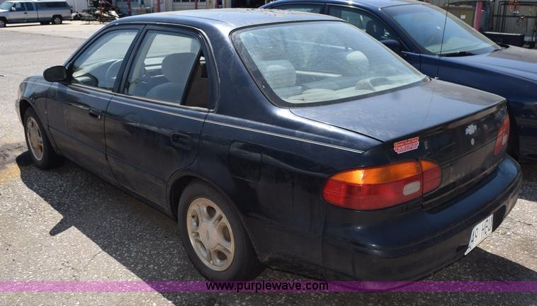 image for item L5886 1999 Chevrolet Prizm