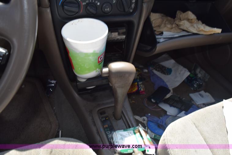 image for item L5886 1999 Chevrolet Prizm