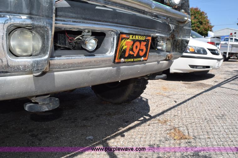 image for item L5888 1999 Dodge Ram 1500 pickup truck