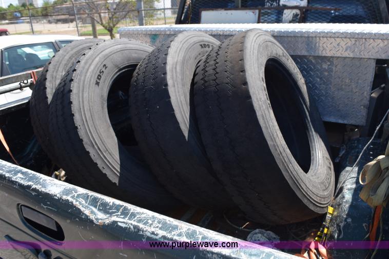 image for item L5888 1999 Dodge Ram 1500 pickup truck