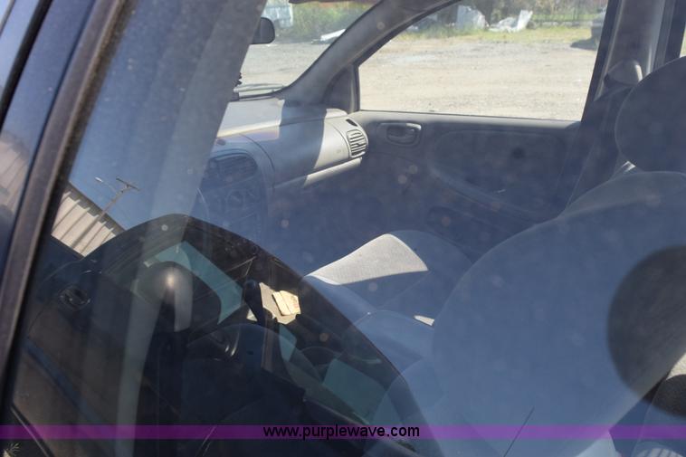 image for item L5891 2001 Dodge Neon