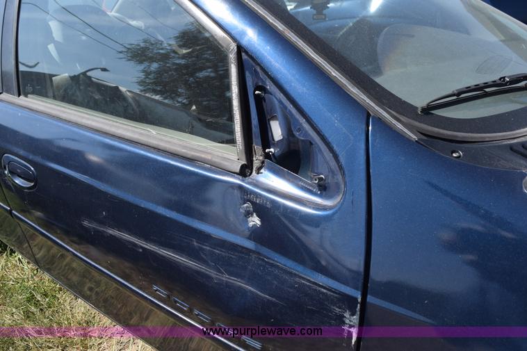 image for item L5891 2001 Dodge Neon